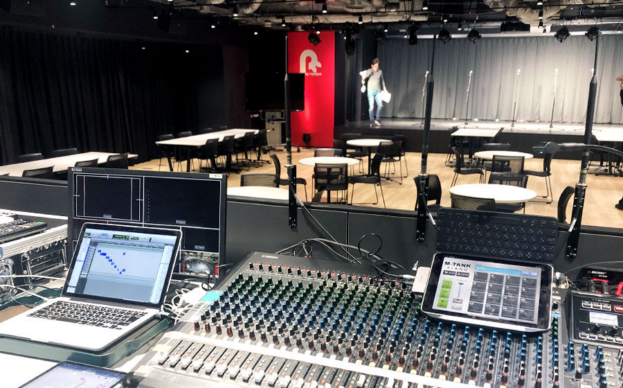 レコード店のインストアライブの音響